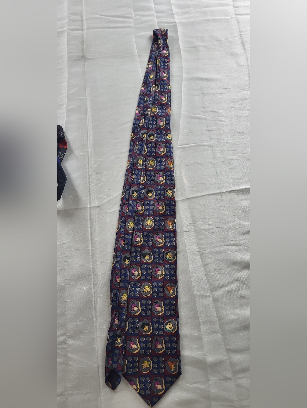 Vintage “The Flintstones” Red tie from 1995, Novel Ties brand.